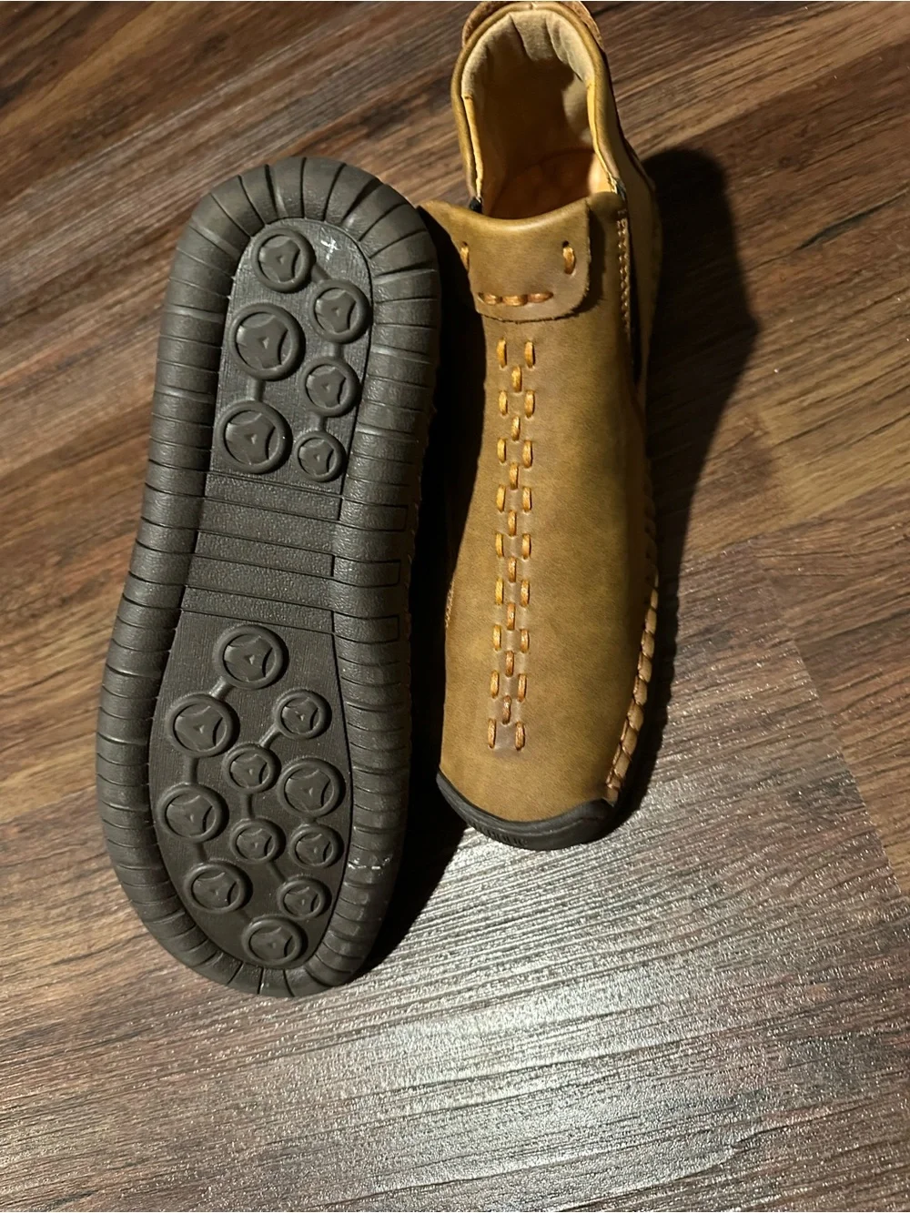 Men'sLeather Chukka Boot/Loafer w/Stitch Detailing